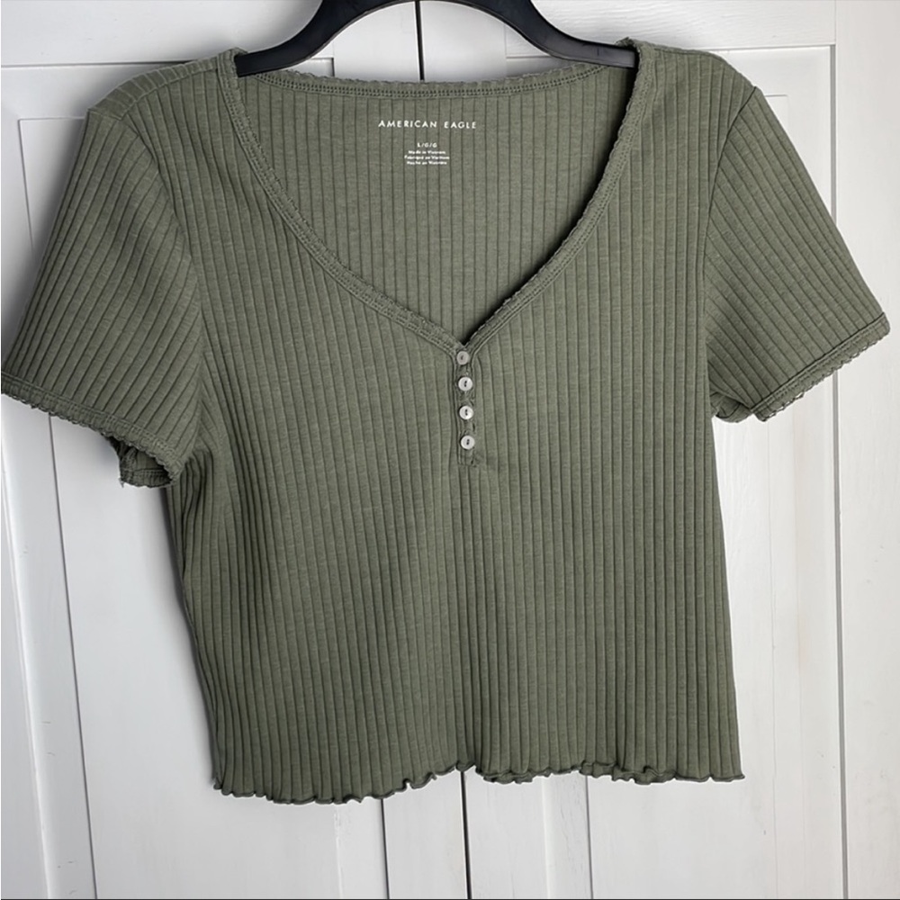 American Eagle Cropped Tee